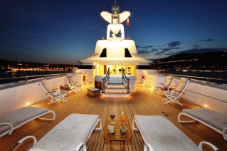 CAPRI Sundeck